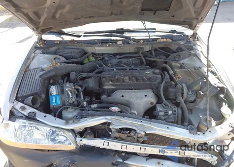 2002 Honda Accord 2.3 Se z USA, uszkodzony, nr VIN JHMCG56772C012320